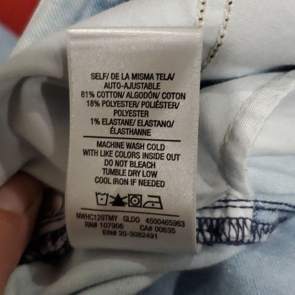 Hudson Blair High Rise Bootcut Crop in Light Wash Size 32 - Picture 11 of 11